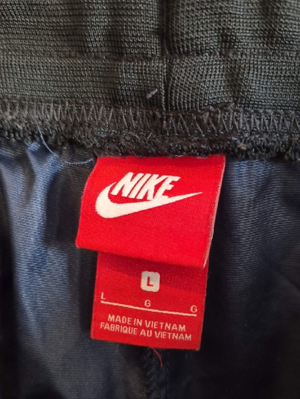 Nike Navy/Black Sportswear Joggers with White Logo - Picture 2 of 5